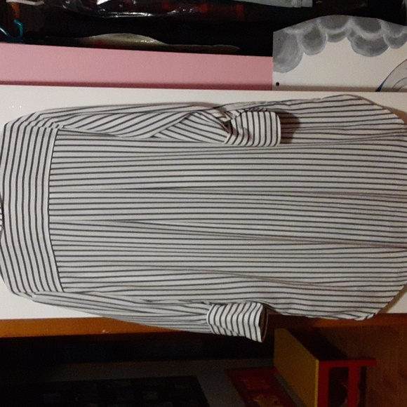 H&M Tunic - Picture 5 of 8